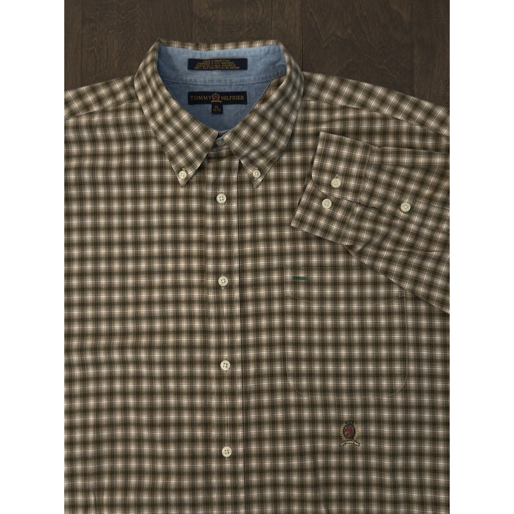 Tommy Hilfiger Men Shirt Size L Brown Plaid Button Down Long Sleeve Crest Pocket